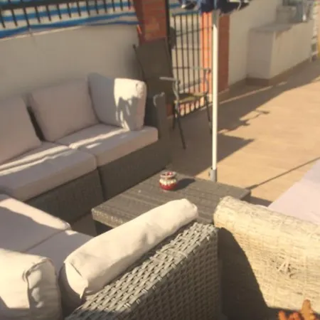 Homestay Little Peaceful Retreat: Private With Terrace And Amenities Marbella